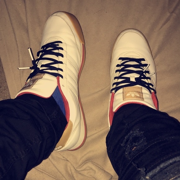 Adidas shoes - Picture 2 of 5